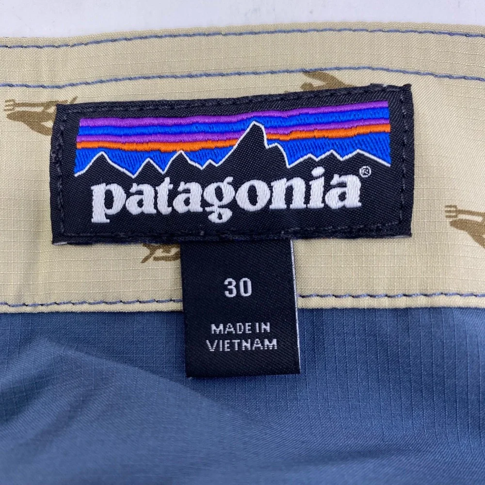 Patagonia Stretch Planing Board Shorts Mens 30 Red Striped 86611SP18 Swim Trunks